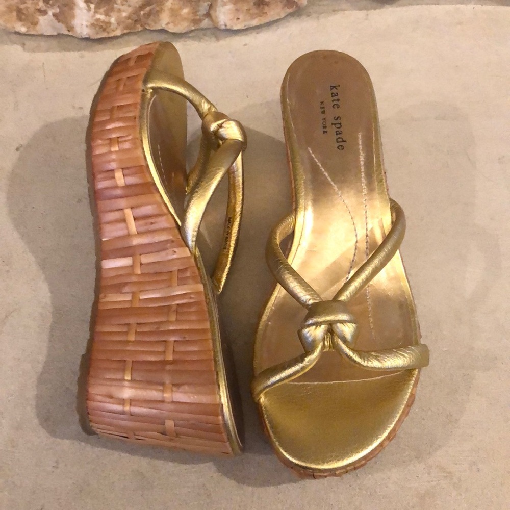 Kate Spade Gold Knot Wedges Sz 8.5